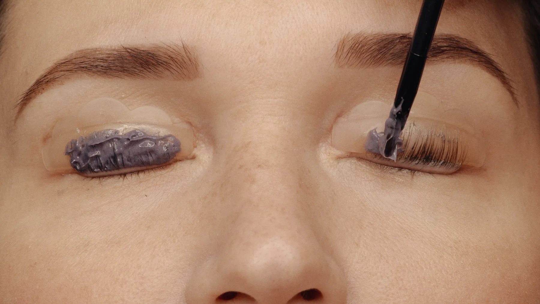 Wimpernlifting Braunschweig_ Pflegende Kur für gesundes und glänzendes Wimpernhair
